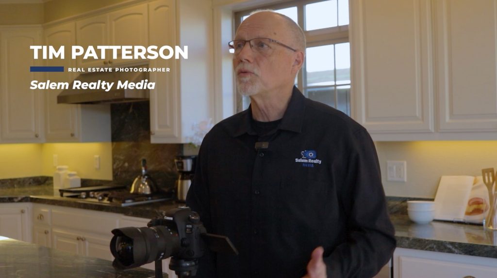 Photography in home speaking about his technique